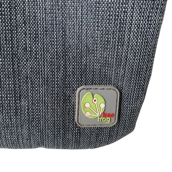 Tree frog grey 13" laptop over shoulder cross body bag, very lightweight. - Picture 3 of 11